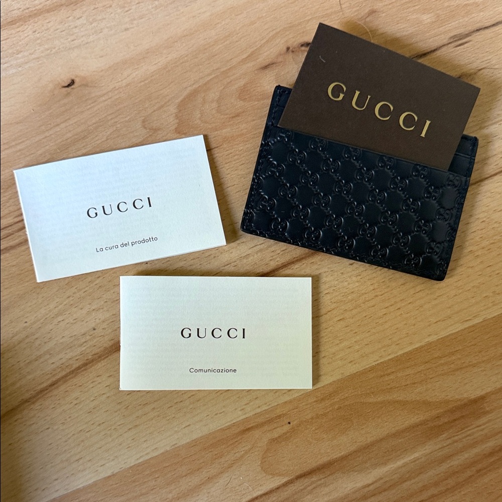 Gucci Black Embossed Card Holder - Picture 3 of 4